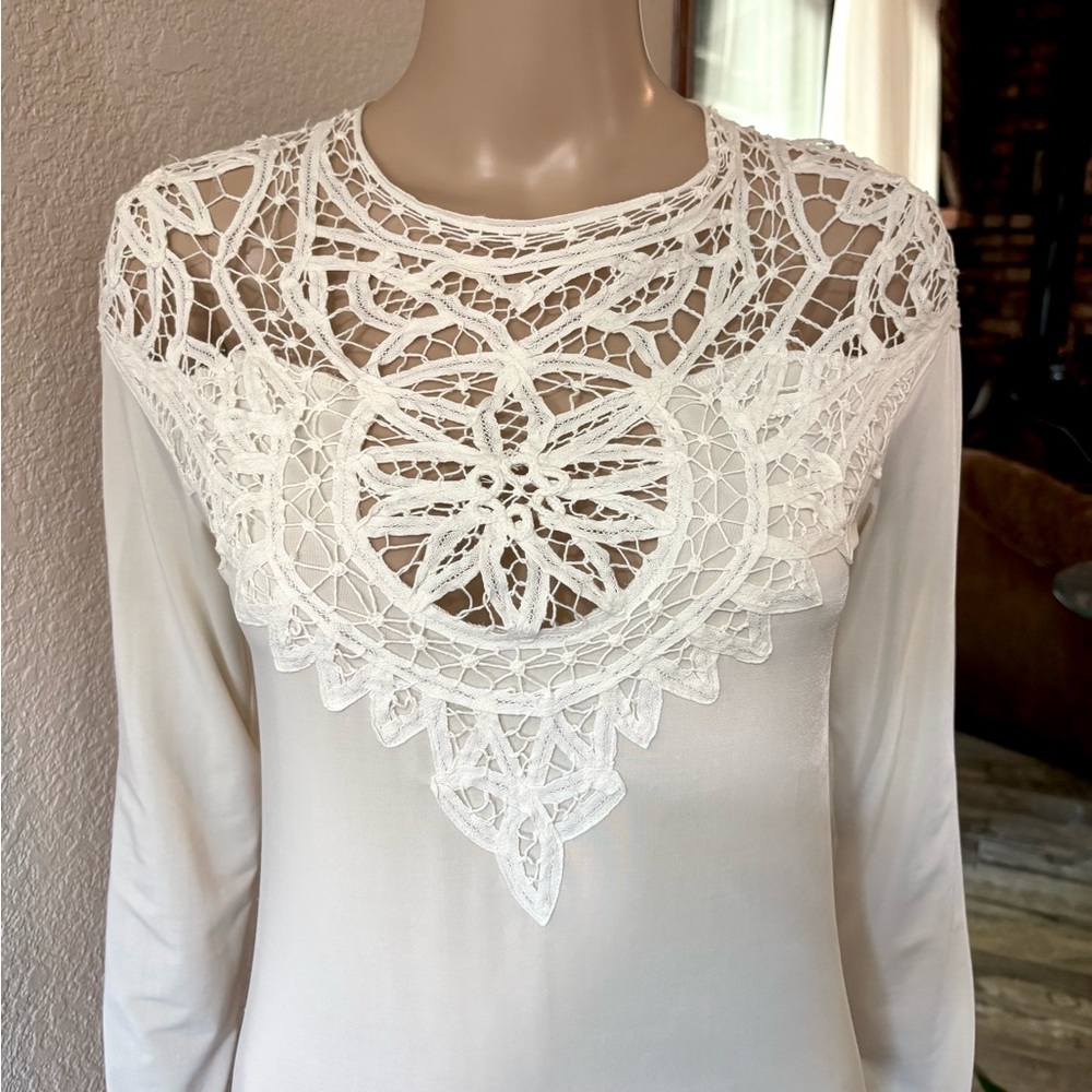 FOR LOVE & LEMONS ‘Penelope Open Back Crochet Bodysuit’ in Ivory - Picture 5 of 13